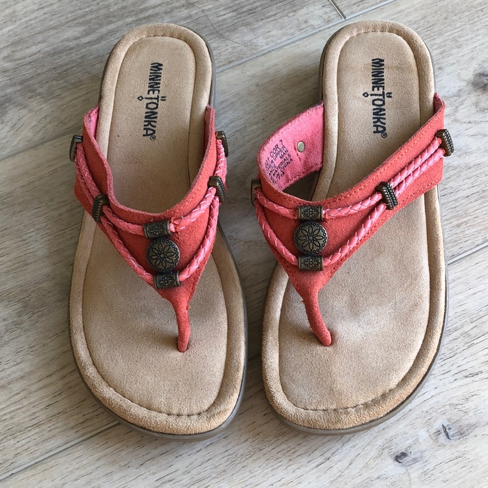 Minnetonka suede thong sandals